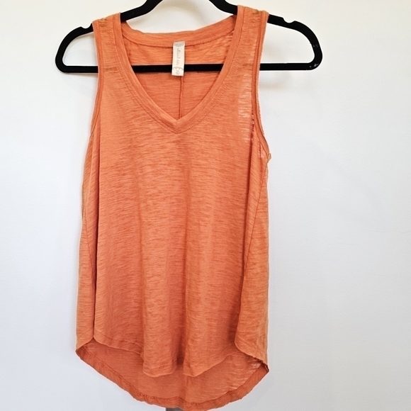 Altar'd State Burnout Orange V Neck Sleeveless Tank Top Size XS NWOT - Picture 2 of 6